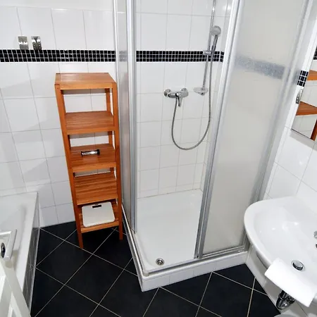 Apartment Lotsenhus 1 - Brueckstrasse 36 Wohnung 1 Heiligenhafen