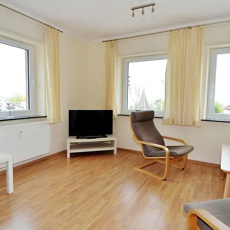 Hafeneck 1 - Brueckstrasse 36 1 * Heiligenhafen