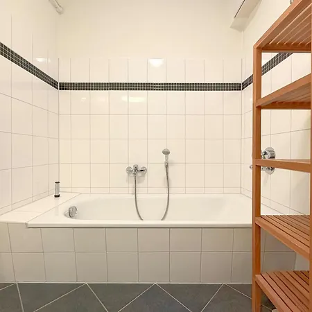 Lotsenhus 1 - Brueckstrasse 36 1 هايليغنهافن